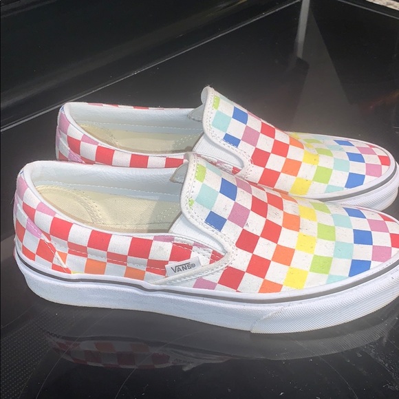 vans rainbow checkered